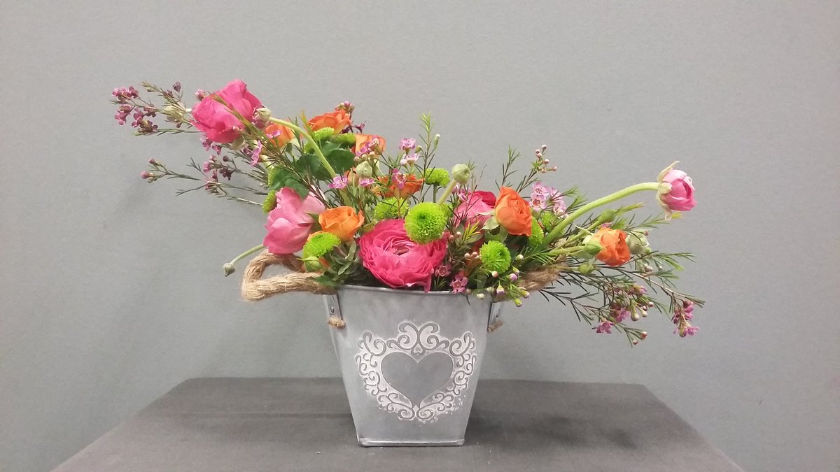 Baino48's tweet photo. Back to class @KentAdultEd. Thank you for the top tuition @flowerstart_ :-) https://t.co/gQhkTuPZM8