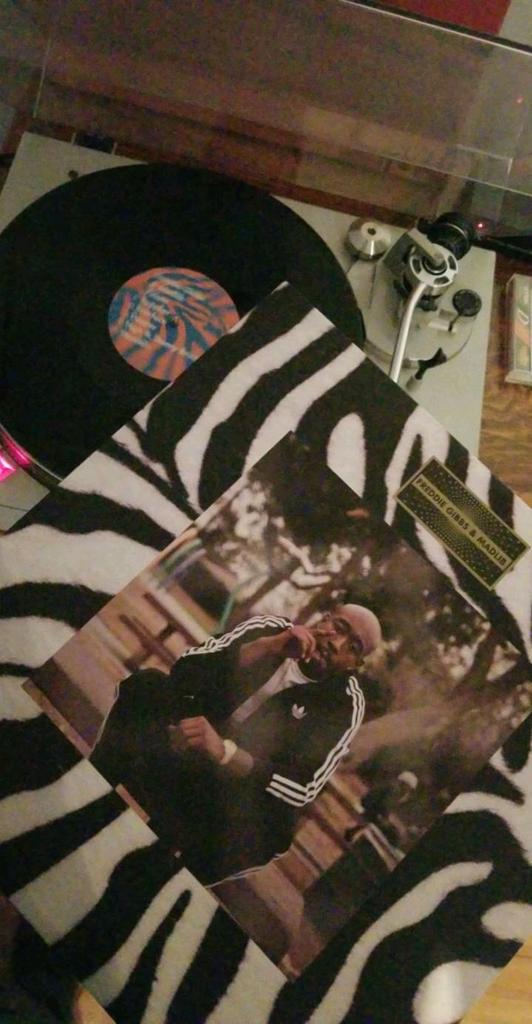 CelsiusSnipes's tweet photo. @LAMBOLAMBO @madlib @FreddieGibbs @nowagain @jeffjank Still my favorite album🤙🦓🦓 https://t.co/OK0QN2XSXd