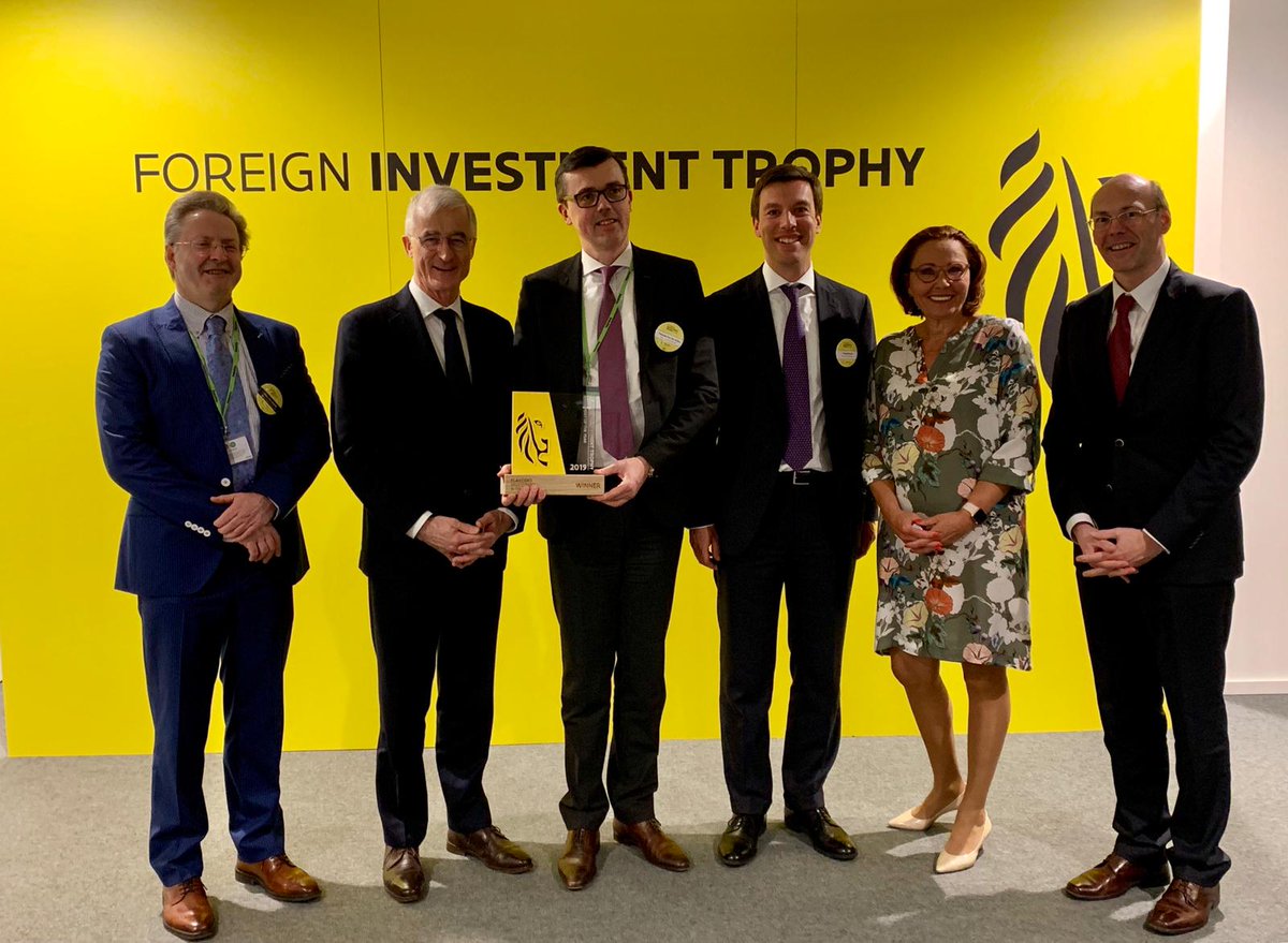 FrankBeckx's tweet photo. We blinken van trots! #Borealis #FITtrophy2019 @InvestFlanders @essenscia_NL https://t.co/NiFCslsW5C