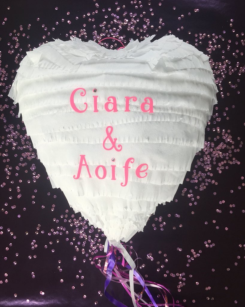 Did you know?....I don’t charge extra for multiple names when personalising your first communion Pinatas 🤗🤗 pinataspinatas.com/products/first…