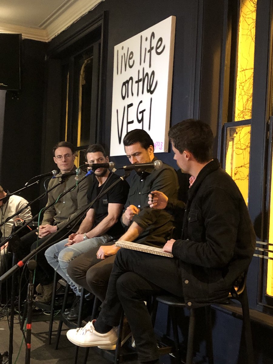 Legends everyone of them

@ChrisReevo @JackReeveTNC #WesHoolahan #RussMartin

@TalkNorwichCity 

A great night in fine company at the excellent @ErpinghamHouse