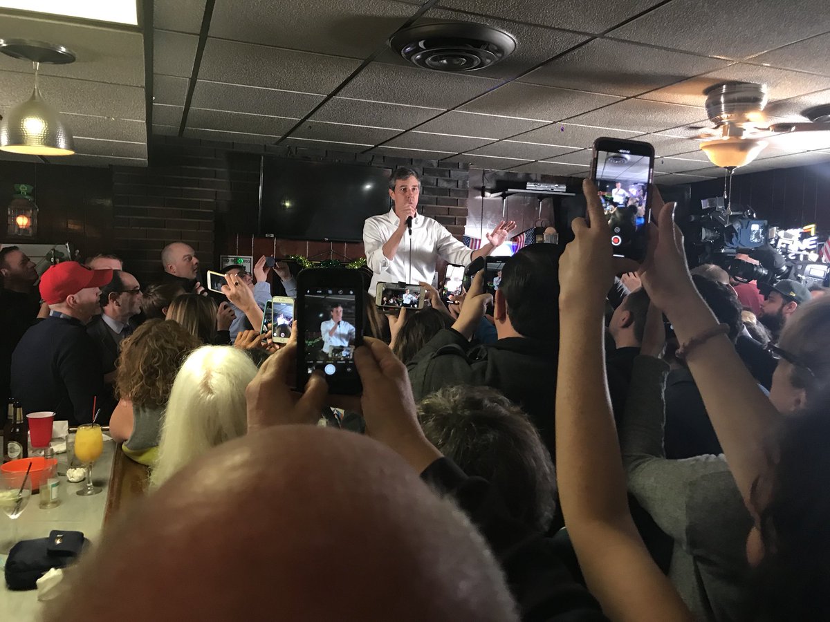 mintygreenreads's tweet photo. Thanks for coming all the way to Cleveland, Beto O’Rourke https://t.co/cqj47ONjwS