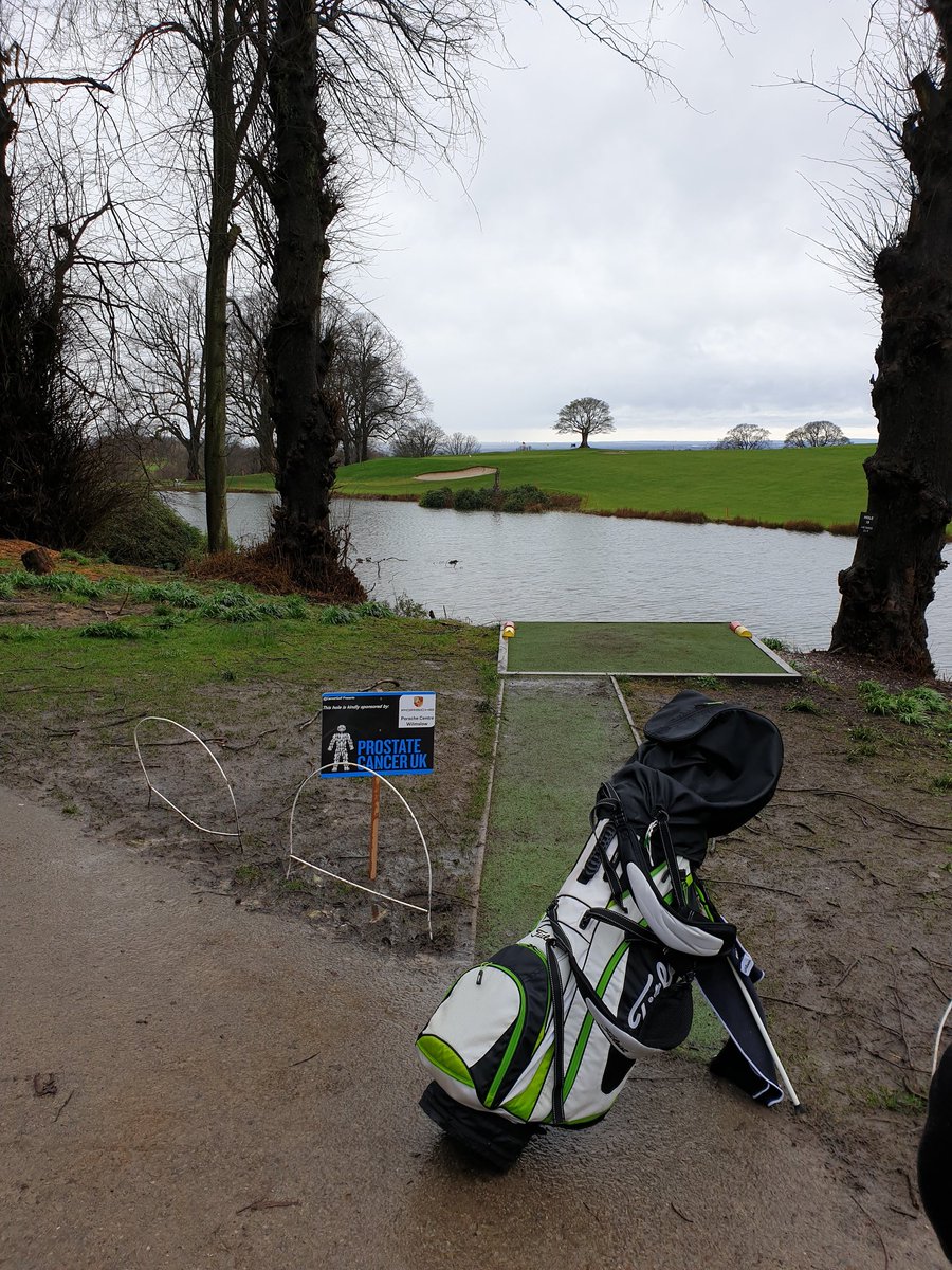 peanutdacat1's tweet photo. 18th @shrigleygolf serious holes on that course wounded without a buggie though weather was the worse weather I have played in but a cheeky 2nd finish with the lads always a bonus #cackhanded https://t.co/Ksp0zL8z4R