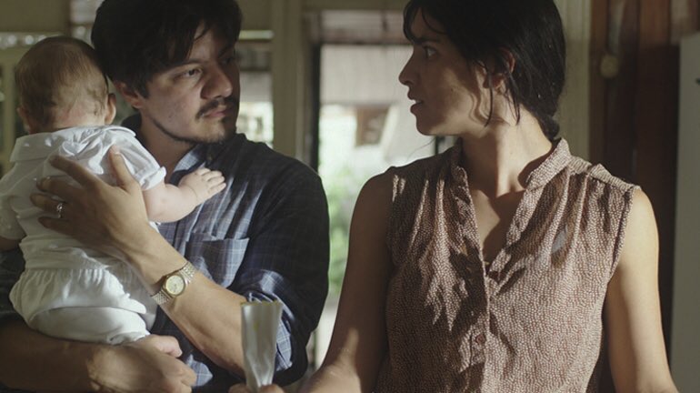 Universo_Cinema's tweet photo. ‘El despertar de las hormigas’ bellísimo drama costarricense sobre la opresión ejercida por la sociedad y sus tradiciones en una mujer. Se cuece a fuego lento, huye de efectismos y te atrapa por su sutileza y la maravillosa interpretación de Daniella Valenciano #22FestivalMálaga https://t.co/MJ64iwlhms