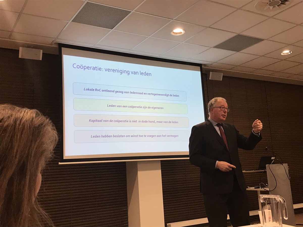 met onze ledenraad horen we van mister governance en coöperatie Dirk Duijzer over toekomst en kansen  van ledenbetrokkenheid. #coöperatie #lidvanRabobank