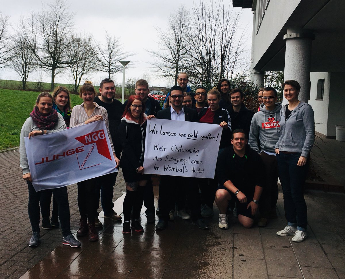 ... Es ist auch ein Angriff auf alle Engagierten und GewekschafterInnen, aber wir lassen uns nicht spalten!
Solidarische Grüße vom Bundesausschuss #jungeNGG - kämpft weiter für eure Rechte!"
STOP #outsourcing and STOP #unionbusting at #wombatsberlin!! #arbeitsunrecht #solidarität