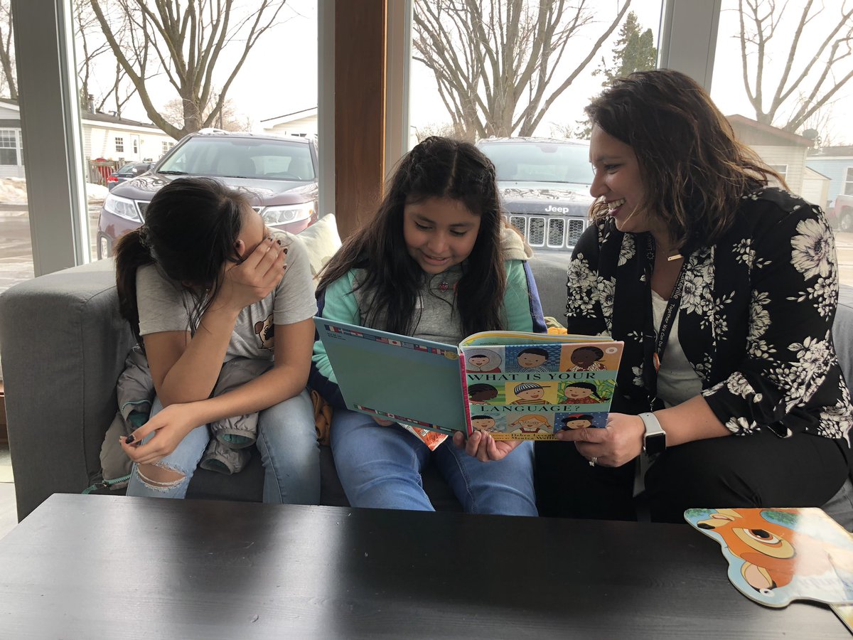 Sandy_Giorgi's tweet photo. Thank you @Heathermcin5 and Stephanie Kahlert for coordinating the OHE after school homework club!  It was so fun interacting with the amazing @LakevilleAreaPS students!  Thank you for the invite! https://t.co/LiQ7TtCjqD