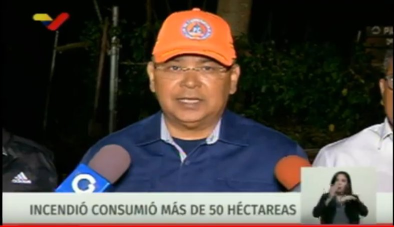 tatifresa's tweet image. #AlMomento | Ministro Nestor Reverol Supervisamos, monitoreamos y combatiendo el incendio forestal que se inició a las 16 horas 
#PlanParaServiciosBásicos