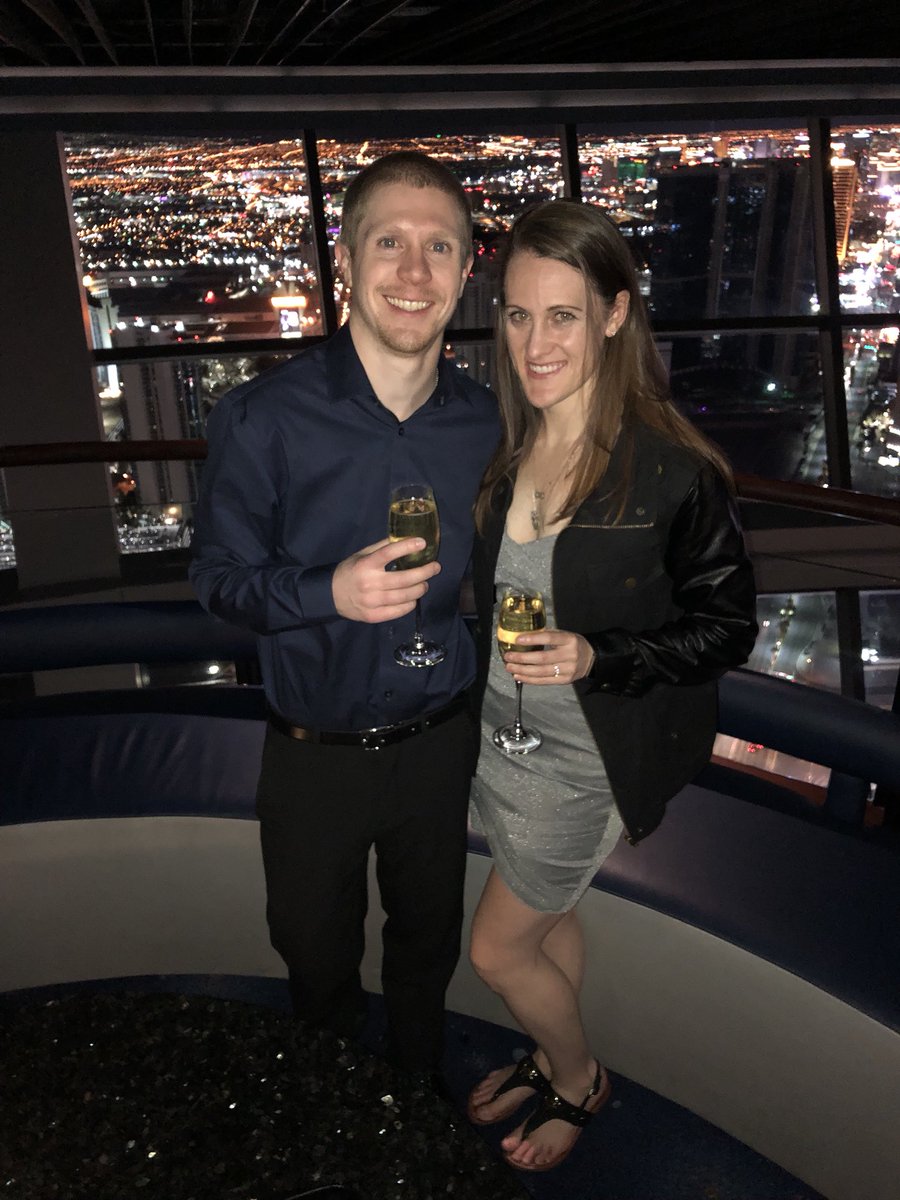Krueger_David's tweet photo. When you’re in Las Vegas for 5 days the goal, much like during #MarchMadness, is to simply #SurviveAndAdvance. #Pac12Hoops #GoDawgs #VegasBaby #MeaghansFirstTripToVegas #BlackjackMaster https://t.co/GRJQ0RWDIA
