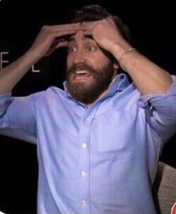CapitanStarLord's tweet photo. Yo contándole a alguien toda la trama del UCM para que se vea todas las películas // La otra persona https://t.co/OXuv3B6npN