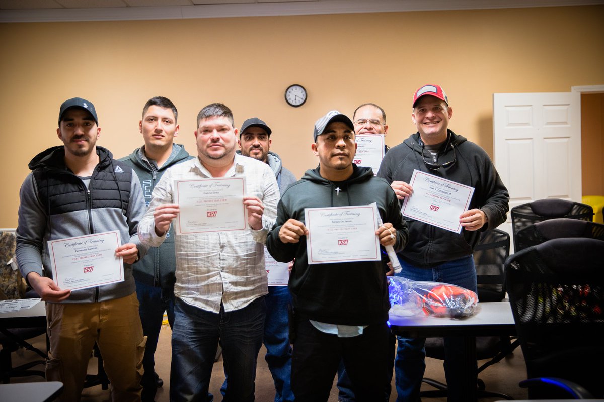 KSVgroup's tweet image. We recently completed a fall protection user course in Spanish for client staffing a large construction project in the Knoxville area!  We have provided safety and environmental training for clients spanning 43 states including over 10,000 workers.   #SafedguardingIndustryAssets.