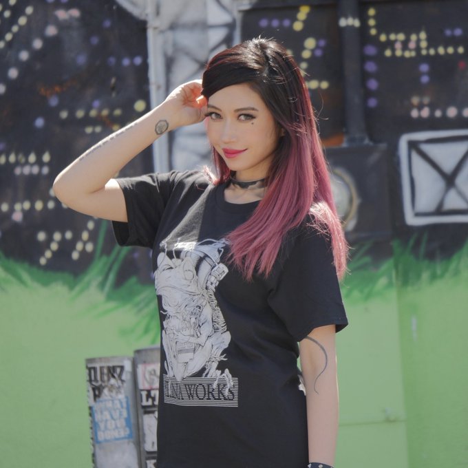 Awesome shirt by @SH11NA_WORKS 🖤🖤🥳🖤🖤 #japanesefashion https://t.co/YysTZWhsAk<a class="tags" target="_blank" title="On Twitter" href="/?out=eyJ0eXAiOiJKV1QiLCJhbGciOiJIUzUxMiJ9.eyJpYXQiOjE3MjM0NzU3MjAsImlzcyI6InR3cG9ybnN0YXJzLmNvbSIsIm5iZiI6MTcyMzQ3NTcyMCwiZXhwIjoxNzU1MDExNzIwLCJyZWRpcmVjdF91cmwiOiJodHRwczovL3R3aXR0ZXIuY29tL1NIMTFOQV9XT1JLUyJ9.o463UlBjyrKrV4JUaNYYEnrH0i3nWc3bpauteRRWn3cqnCH30V7lsu69-5cO0V-D05AlkJ9oxfYo_GXl7dMtqw">@SH11NA_WORKS</a><a href="/tag/japanesefashion"class="tags">#japanesefashion</a>