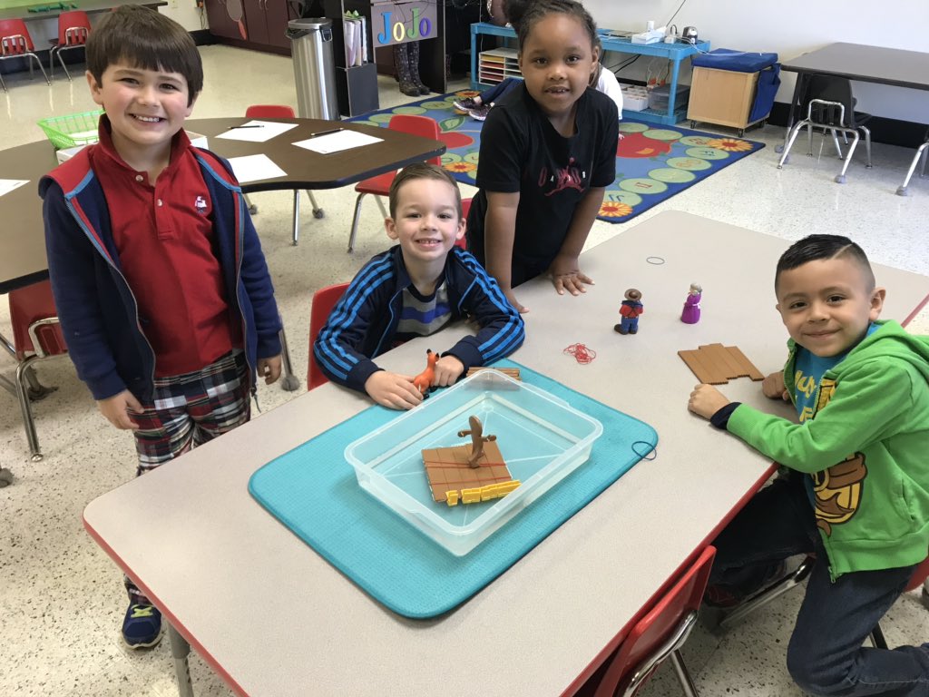 hgpSTEMlab's tweet photo. Who says “The Gingerbread Man” is just for Christmas?
The engineering challenge was to design and build a safe way for the gingerbread man to cross the river. These kiddos nailed it @hgpSTEMlab‼️‼️@tripleaweaver @lorimmalone @starkeybutler #MSCStrojans #TakeChances #ilovestem https://t.co/sLcOGC1ErD