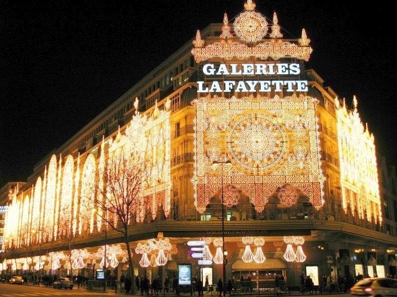 sarazuccari's tweet photo. Ben 62 Galeries Lafayette in tutto il mondo e un’altra in arrivo a Parigi. Il mondo dello shopping di lusso dà il benvenuto a un nuovo punto nel cuore pulsante della capitale lungo gli Champs-Élysées. #galerieslafayette @Galeries_Laf @Paris @VelvetMagIta #VelvetMag https://t.co/lpQA944x5O