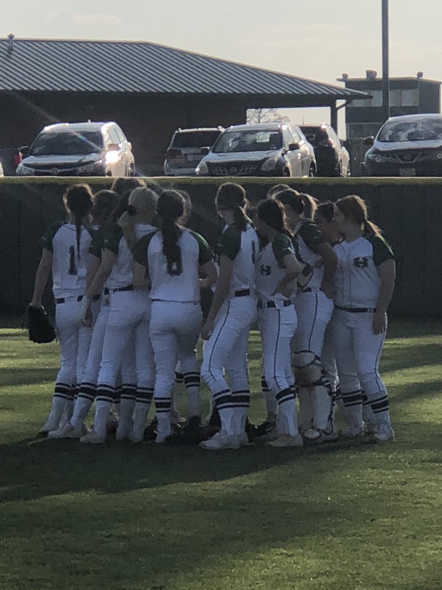 HarletonSoftba1's tweet photo. Game Day in Harleton!! https://t.co/SkTFiDl9Kq