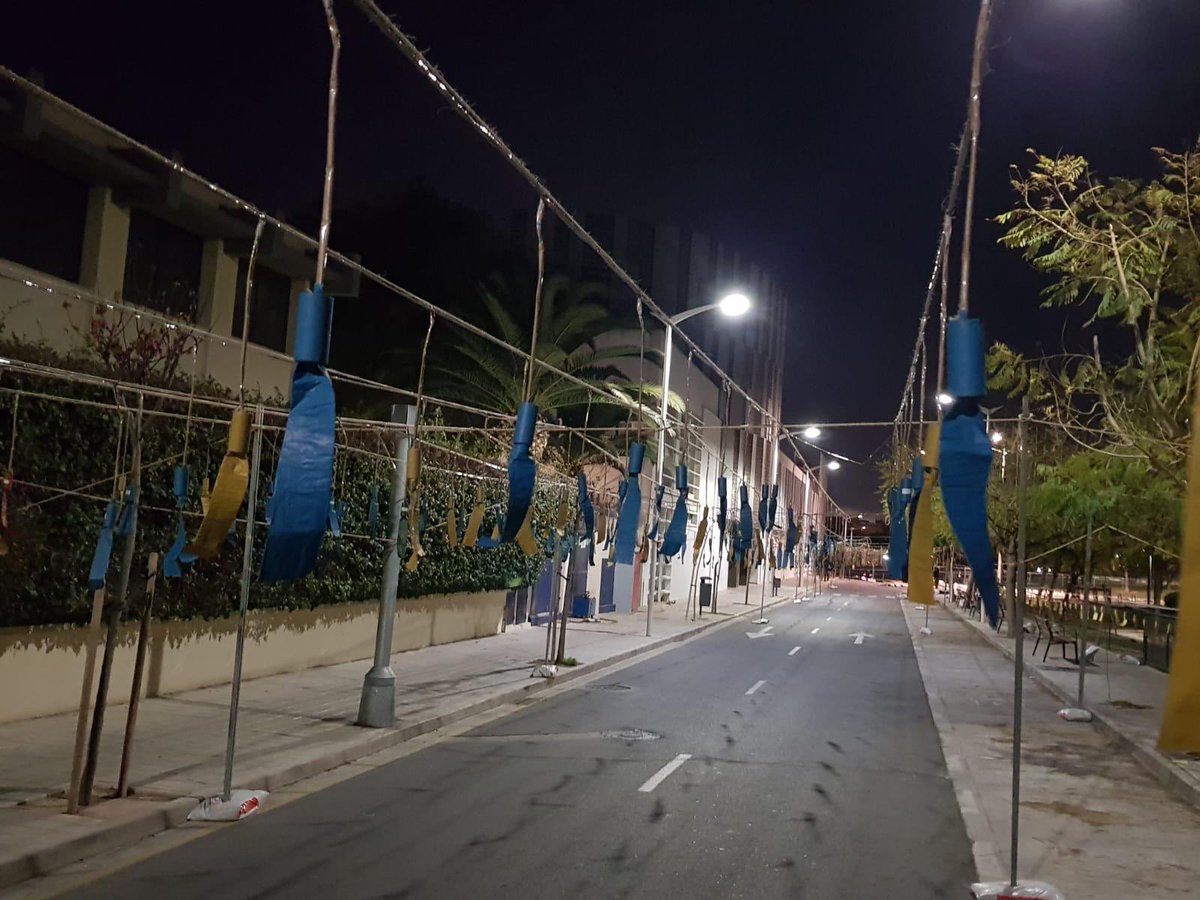 AjMislata's tweet photo. Mascletà nocturna dels Tronats de la Falla Felip Bellver @CarlosFBielsa @GVAhisenda @vicentsolerm #Mislata #FallesMislata19 https://t.co/odiQKaj5xp