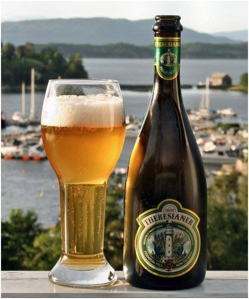 EuroBeerBlog's tweet image. Theresianer - Premium Pils
Style: Czech Pilsner
ABV: 5.0%
Origin: Treviso, Italy 🇮🇹
Website: theresianer.com
Facebook: facebook.com/Theresianer 
Twitter: @Theresianer
EBB Italy: europeanbeerblog.weebly.com/italy.html