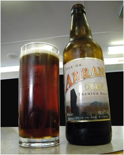 EuroBeerBlog's tweet image. Arran - Dark
Style: Scottish Ale
ABV: 4.3%
​Origin: Isle of Arran, Scotland 🏴󠁧󠁢󠁳󠁣󠁴󠁿
Website: arranbrewery.co.uk 
Facebook: Not Available
Twitter: @ArranBrewery
EBB Scotland: europeanbeerblog.weebly.com/scotland.html
