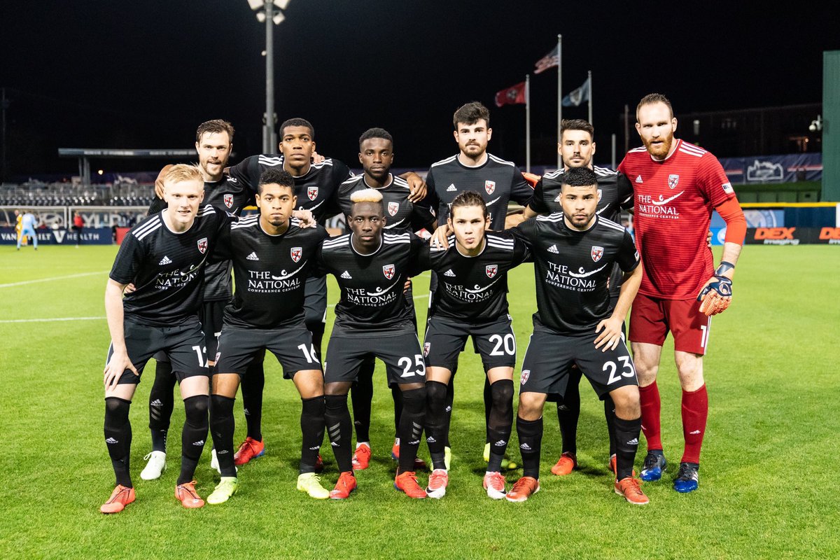 DMVSoccer96's tweet image. 10 different players have made their pro debuts in @LoudounUnitedFC’s first 2 @USLChampionship games this szn:
• @akeemjward
• Donovan Pines
• @Bustamante__10
• @Sandorb10
• @monodaman29
• @noah_pilato5
• @skadono97
• @griffin_yow
• @cverfurth3
• @A_Saravia10 

#RepDMV