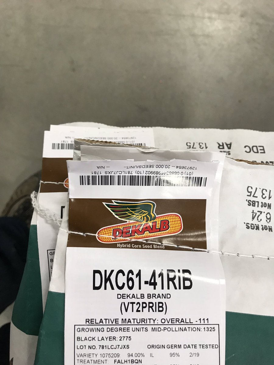 Clayton_A_Mai's tweet photo. Finally got out of office &amp; into seed shed today!

Watch for these NEW 2019 DKC corn products in our local DEKALB PLOTS! https://t.co/aEfhJKeg73