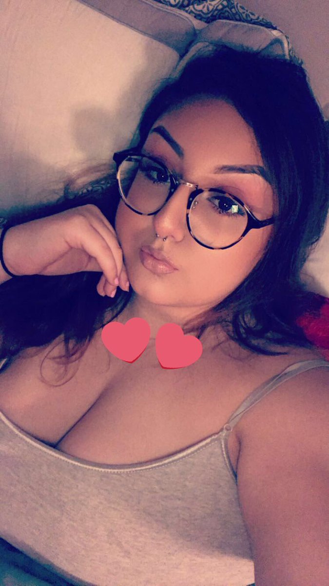 slayxprincesss's tweet photo. If youโre looking for a goddess... here she lies waiting for you to serve me in ANY way I deem fit๐ป
Let me rinse you clean.
S
U
C
C
U
M
B
2ME.๐
#findom #cashslave #finsubneeded #serveme #goddess #footfetish #sissyneeded #walletrinse #paypig #tribute https://t.co/9QPGjxB9JX