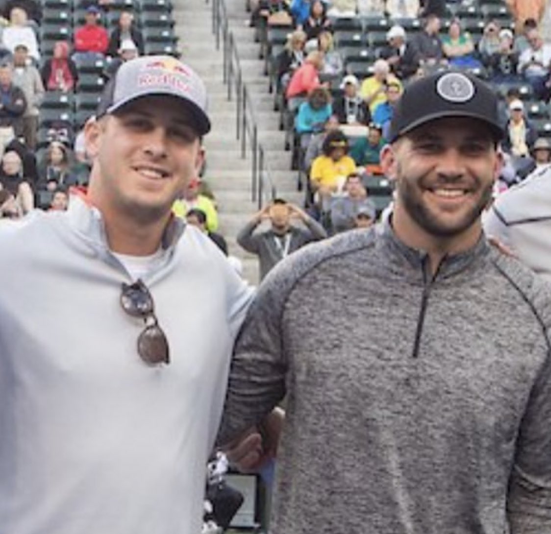 BarstoolBigCat's tweet photo. Best QB room in the NFL https://t.co/Ie3OAwC1Dc