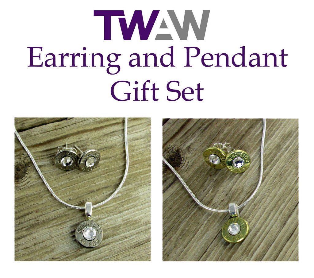 WellArmedWoman's tweet photo. Looking for a stunning, yet simple way to show your 2A support? This jewelry set is perfect for you! Learn more by going to the https://t.co/MI28L30aWm and clicking the photo! 
.
#gunjewelry #jewelrygiftset #2Asupport #womenandguns
.
https://t.co/wHdyTUWxNs https://t.co/Wygkrl1YaZ