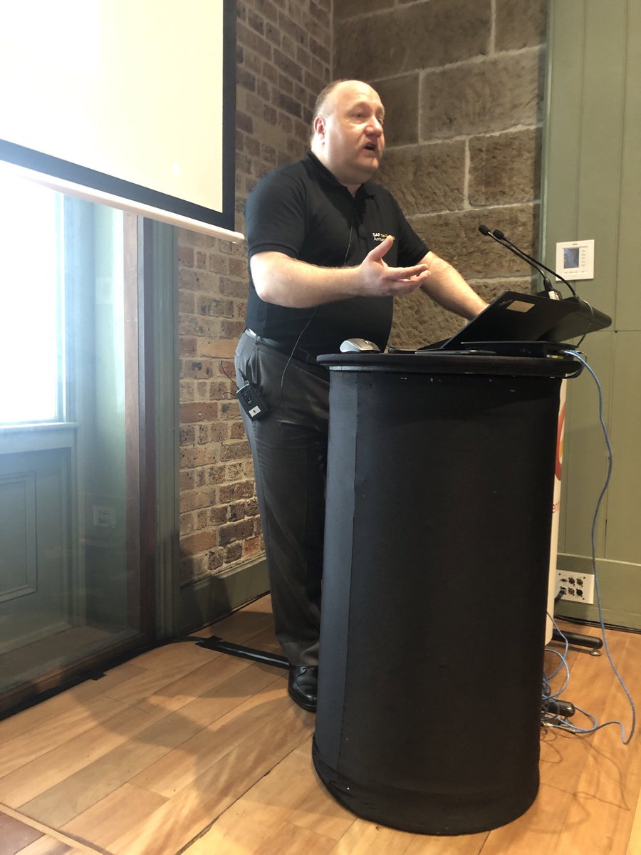 chris_rae01's tweet image. #MasteringSAP @ihilgefort surprise surprise, Ingo has filled the room again.