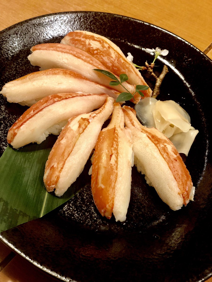 ট ইট র りゅうちゃん 道頓堀 網元本館にて かに満喫しました かに寿司 かにすき かに天ぷら 最後のかに雑炊も 絶品でした ご馳走さまでした かに かに道楽 網元本館 松葉 寿司 かにすき 天ぷら 雑炊 Foodie Osaka Crab Nabe Ig Japan
