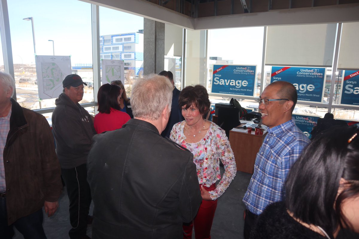 jasonluan88's tweet image. What a strong statement by the massive turnout of 250+ UCP supporters from all walks of life for our campaign HQ Opening w/@sonyasavage. Change is on the air! #callthelection