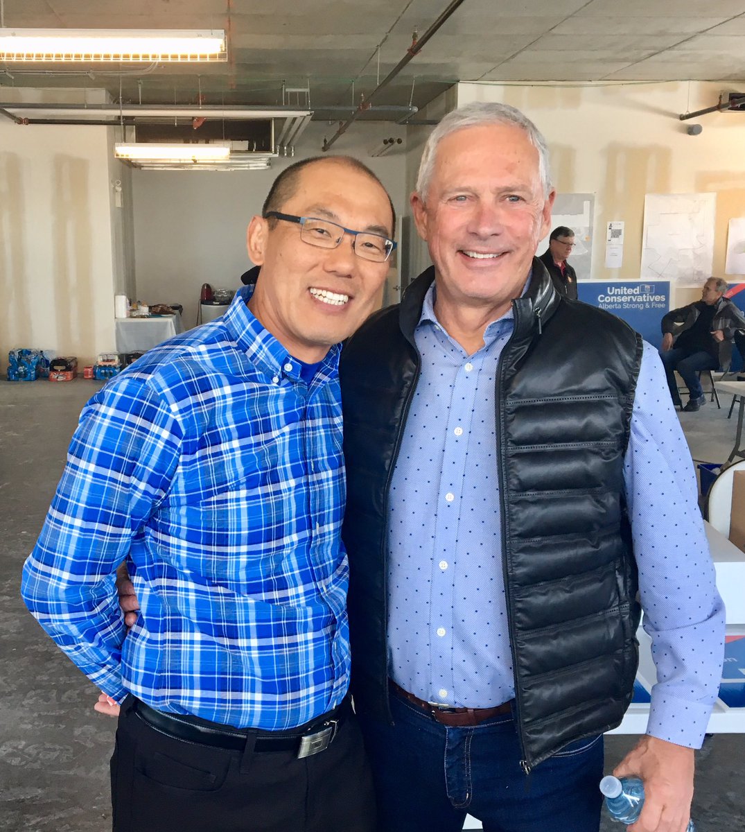 jasonluan88's tweet image. What a strong statement by the massive turnout of 250+ UCP supporters from all walks of life for our campaign HQ Opening w/@sonyasavage. Change is on the air! #callthelection