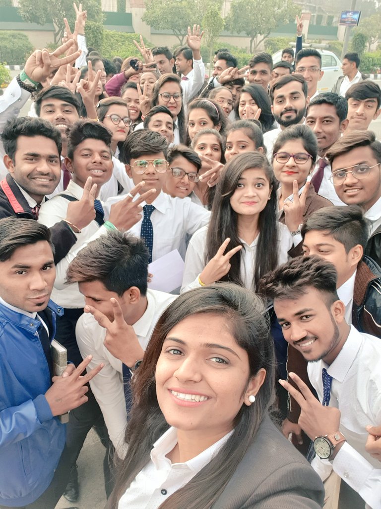 NNabhoya's tweet photo. Justice for the ebiz.. 
#justiceforebiz
@arvindkejriwal 
@ramvilaspaswan
@HRDMINISTRY
@narendramodi 
@ANI @rashtrapatibhvn
@PMOIndia @SushmaSwaraj @TOIAhmedabad @IDSAIndia @arunjaitley @NITIAayog @aajtak @timesofindia @IndiaToday @india24assignm1 @rajnathsingh @iramvilaspaswan https://t.co/7MFjMnu3K2