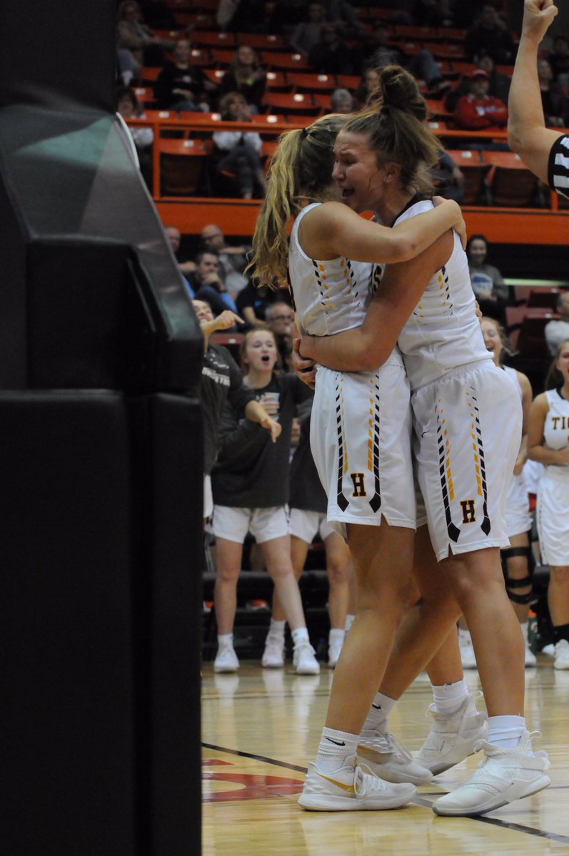 JoshuaKlemme's tweet photo. Congratulations to @JeniahU and @AbyPhipps on making the all tournament team!!
#thisweekathhs https://t.co/DKvIQMuWVX