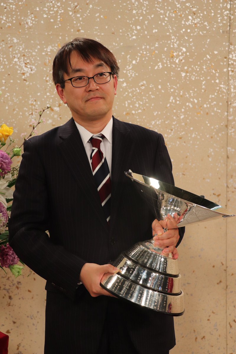 将棋 羽生善治九段 昭和最後に優勝したnhk杯を平成最後にも優勝 7期ぶり11回目 するとかいう意味不明なことを成し遂げてしまう 2ページ目 Togetter 将棋 羽生善治九段 昭和最後に優勝したnhk杯を平成最後にも優勝 7期ぶり11回目 するとかいう意味不明なことを成し遂げてしまう 2ページ目 Togetter