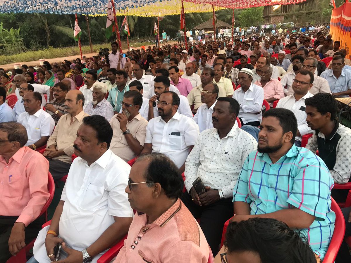 Sunil Tatkare (@suniltatkare) on Twitter photo рдХрд╛рд▓ рджрд╛рдкреЛрд▓реАрддреАрд▓ #рдЖрдВрдЬрд░реНрд▓реЗ рдкрдВрдЪрд╛рдпрдд рд╕рдорд┐рддреАрдЪреНрдпрд╛ рдореЗрд│рд╛рд╡реНрдпрд╛рдд рд╕рд╣рднрд╛рдЧреА рд╣реЛрдКрди рдЙрдкрд╕реНрдерд┐рддрд╛рдВрд╢реА рд╕рдВрд╡рд╛рдж рд╕рд╛рдзрд▓рд╛. рдпрд╛рд╡реЗрд│реА рддрд┐рдерд▓реНрдпрд╛ рд╕реНрдерд╛рдирд┐рдХ рд╢рд┐рд╡рд╕реЗрдирд╛ рдХрд╛рд░реНрдпрдХрд░реНрддреНрдпрд╛рдВрдиреА <a href="/NCPspeaks/">Nationalist Congress Party - Sharadchandra Pawar</a> рдордзреНрдпреЗ рдкреНрд░рд╡реЗрд╢ рдХреЗрд▓рд╛. рдЖ. рд╕рдВрдЬрдп рдХрджрдо рдпрд╛рдВрдиреА рдпрд╛ рднрд╛рдЧрд╛рдд рдХреЗрд▓реЗрд▓реНрдпрд╛ рдХрд╛рдорд╛рдЪрд╛ рдкрд░рд┐рдгрд╛рдо рдореНрд╣рдгреВрдирдЪ рдпрд╛ рд╕рднреЗрд▓рд╛ рдкреНрд░рдЪрдВрдб рдЧрд░реНрджреА рдЬрдорд▓реА рд╣реЛрддреА. рдХрд╛рд▓ рджрд╛рдкреЛрд▓реАрддреАрд▓ #рдЖрдВрдЬрд░реНрд▓реЗ рдкрдВрдЪрд╛рдпрдд рд╕рдорд┐рддреАрдЪреНрдпрд╛ рдореЗрд│рд╛рд╡реНрдпрд╛рдд рд╕рд╣рднрд╛рдЧреА рд╣реЛрдКрди рдЙрдкрд╕реНрдерд┐рддрд╛рдВрд╢реА рд╕рдВрд╡рд╛рдж рд╕рд╛рдзрд▓рд╛. рдпрд╛рд╡реЗрд│реА рддрд┐рдерд▓реНрдпрд╛ рд╕реНрдерд╛рдирд┐рдХ рд╢рд┐рд╡рд╕реЗрдирд╛ рдХрд╛рд░реНрдпрдХрд░реНрддреНрдпрд╛рдВрдиреА <a href="/NCPspeaks/">Nationalist Congress Party - Sharadchandra Pawar</a> рдордзреНрдпреЗ рдкреНрд░рд╡реЗрд╢ рдХреЗрд▓рд╛. рдЖ. рд╕рдВрдЬрдп рдХрджрдо рдпрд╛рдВрдиреА рдпрд╛ рднрд╛рдЧрд╛рдд рдХреЗрд▓реЗрд▓реНрдпрд╛ рдХрд╛рдорд╛рдЪрд╛ рдкрд░рд┐рдгрд╛рдо рдореНрд╣рдгреВрдирдЪ рдпрд╛ рд╕рднреЗрд▓рд╛ рдкреНрд░рдЪрдВрдб рдЧрд░реНрджреА рдЬрдорд▓реА рд╣реЛрддреА.