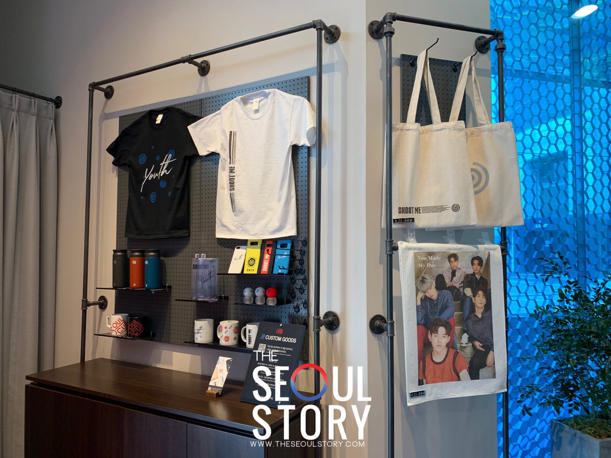 theseoulstory's tweet photo. [#TSSTRAVEL] ✈️ One of the cafes you cannot miss when you’re in Seoul is JYP Entertainment‘s SOUL CUP! Have a try at their Chocolate Sea Salt Caramel Cake (recommended!) while relaxing with a chill atmosphere, coupled with songs from JYP’s groups 😌 @jypnation https://t.co/3iQavt6gFo