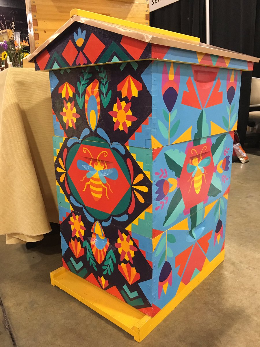 BestBees's tweet photo. Spring is alive and well here at the @bosflowershow 2019! #BestBees https://t.co/C7is97ZWNV