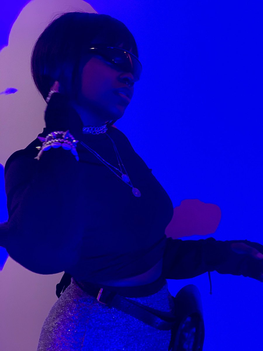 wayeofficial's tweet photo. @tigerbeerng party is so trippayyyy!!! Damn! #aaf #aaflagos #themakerlab #tigerbeer https://t.co/TlsDrbtXU1