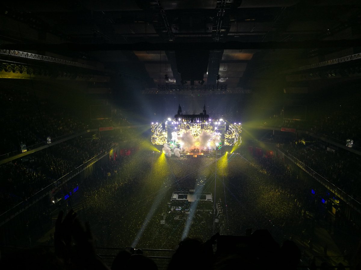 Eva 🧡 tweet media