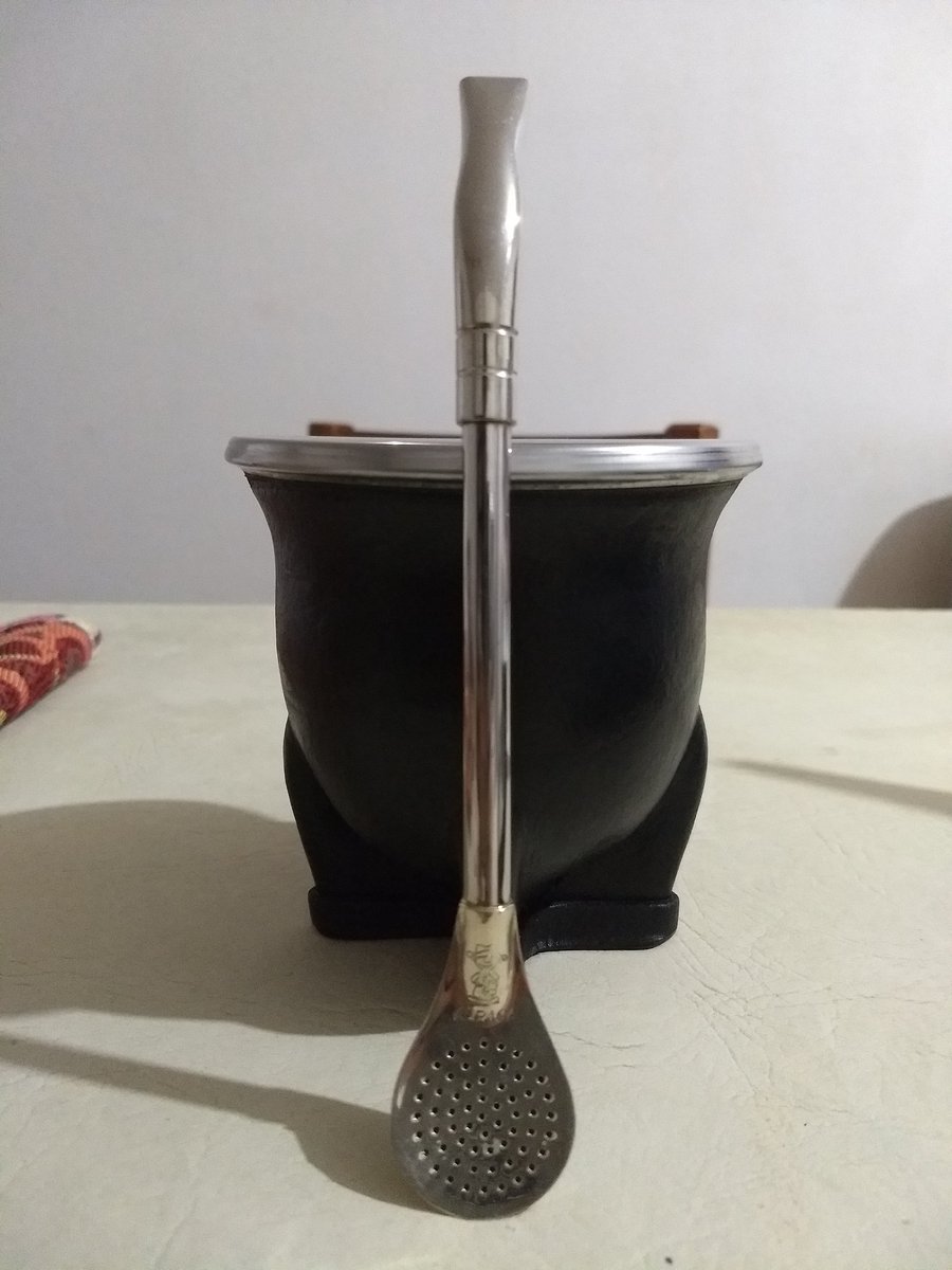RBerias's tweet photo. Más chocho q chocho que chico con juguete nuevo 🤣
Nuevo compañero de charlas!! La mejor inversión 👏👏 https://t.co/FXirdVwU3T