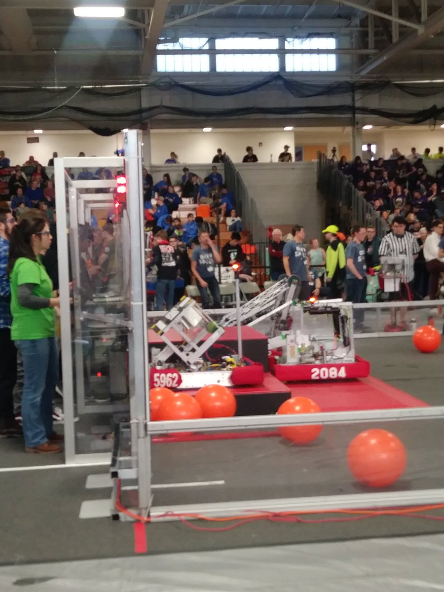 FRCTeam5962's tweet photo. Having fun today! https://t.co/KeBSpC4x7g