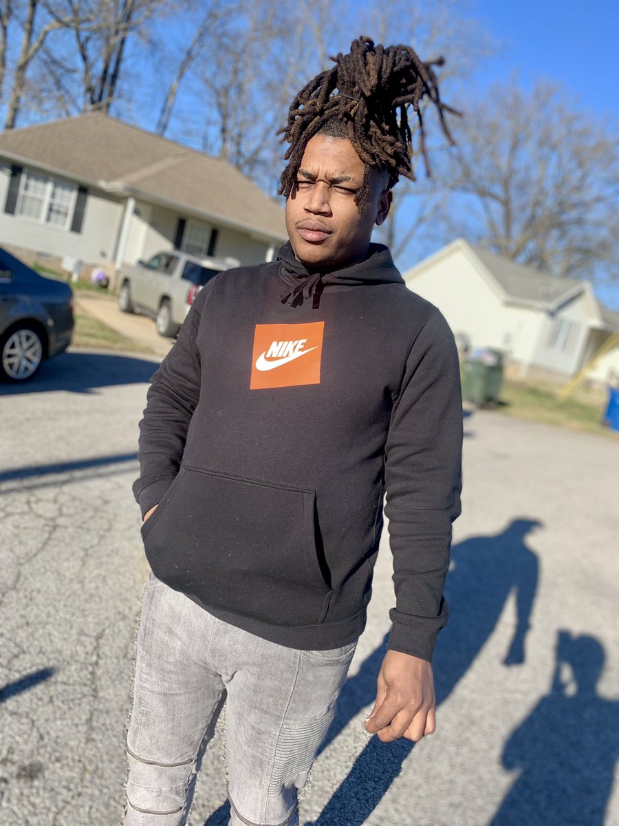 FullaTheGr8's tweet photo. “ I’m the wit the plan, I can put a shark 🦈 on land “ 🌊🌊 #IAinAskToBeThisWavy #ThisWayNotThatWay #ItsThatTime #TheGr8 #BanGod 👳🏾‍♀️🙏🏾 https://t.co/ckSHWzqg1E