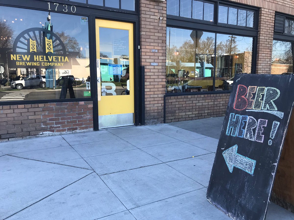 NewHelvetiaBrew's tweet photo. Beautiful Saturday for #HellaLocal craft beer @NewHelvetiaBrew
@Zintzuni4u is serving amazing Mexican food streetside now & #Pac12Hoops #UOvsUW #ORvsWA on TV 7pm https://t.co/hZMP77KXBK