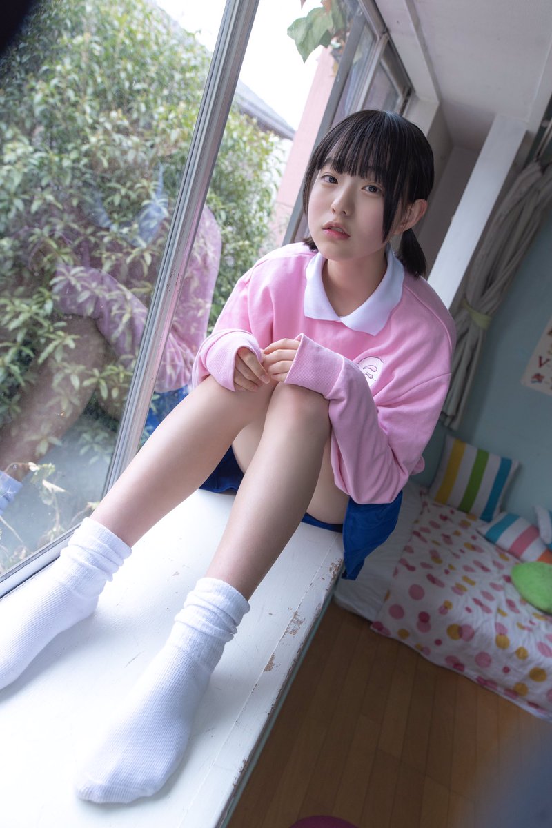 Amazon.co.jp: 君の隣のラジかるん 写真集 ALL.r 1st フォト Amazon.co.jp: 君の隣のラジかるん 写真集 ALL.r 1st フォト