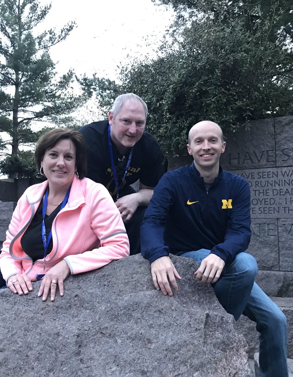 Had a great time on the #ClintonDC19 trip. Awesome students &amp; fellow chaperones! Thanks <a href="/jdelezen/">Mr. D</a> 😁 <a href="/CHS_LeadsTheWay/">Clinton High School</a>