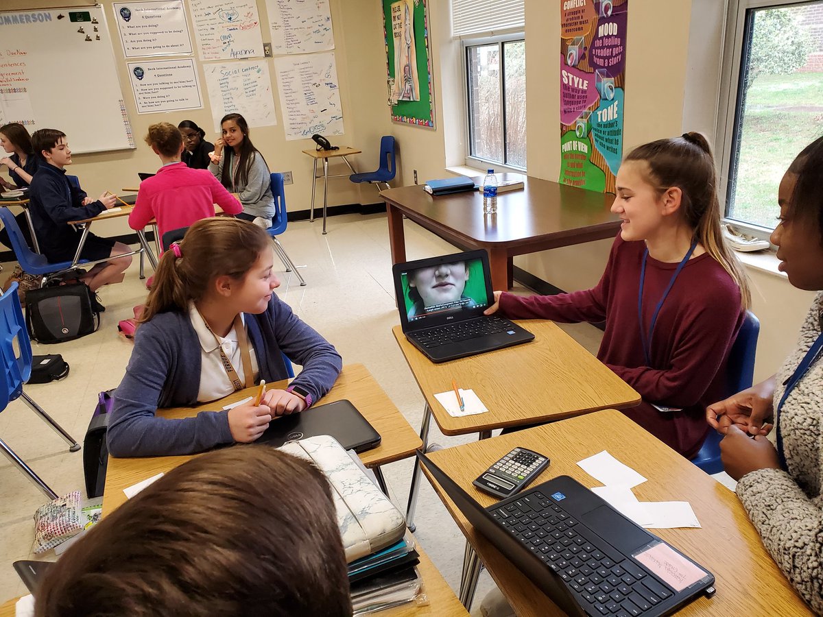 Shellsummerson's tweet photo. Love watching my kids shine as they present their projects #independentreading #studentchoice #goconqr #moovly #slides #knighttrainer https://t.co/0MT6i4gxc7
