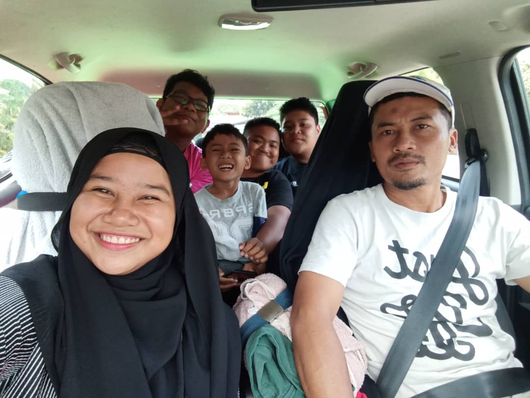 DaughterNor's tweet photo. Alhamdulillah selesai semuanya😎Kali ini kita handle bagi pelajar Smk Panji Alam,Kuala Terengganu ke KG.Sungai Sayap di tempat Perkampungan Orang Asli.Kita akan berjumpa lagi ke program yang seterusnya pula😉 https://t.co/dlqZV5yT2z