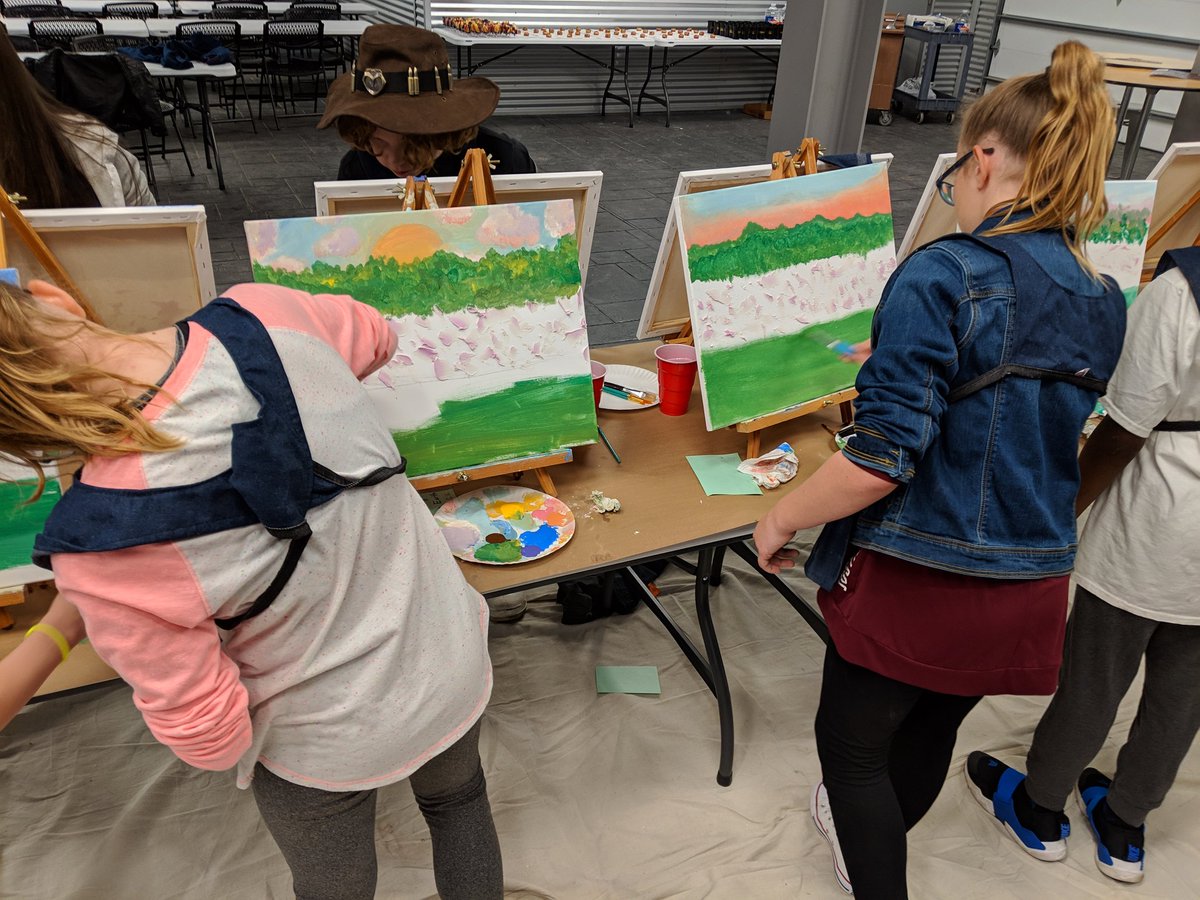 kklemoine's tweet photo. Best way to spend a Saturday...making art with some incredible students at our Spring Into Art Series @DocvilleFarm with @barry_lemoine @MaggieRoussell  @passchrishaines The Voices Foundation &amp; Meraux Foundation! #merauxfoundation #voicesfoundation https://t.co/giu5h1wg8t