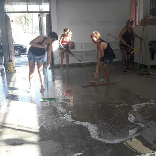 QuilmesLimpio's tweet photo. ♻"ORGANIZACIONES DENUNCIAN!"♻
♻ Si sos Vecin@ de Quilmes al igual que l@s que conformamos éste Foro, nuestra Página es un Espacio donde podés hacer visible, todo aquello de Utilidad para lograr el Quilmes que Tod@s merecemos!
https://t.co/ieuhFyzA4O https://t.co/6QbEiFql0w