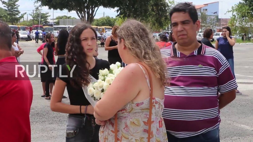 Brazil: Funeral held for the victims of Suzano school shooting – Sao Paulo Video saopauloinformer.com/81235/brazil-f…